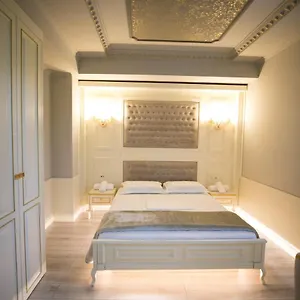 Hotel Lotus, Tirana