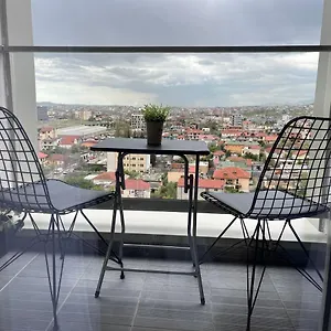  Apartament Comfy Nest Apartment- Free Parking