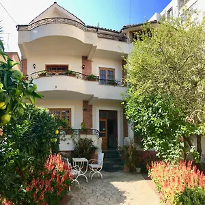  Nocleg ze śniadaniem Garden Boutique